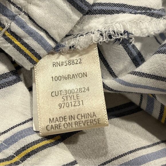 Max Studio Striped Sleeveless Button-Up Top size medium - Picture 10 of 12